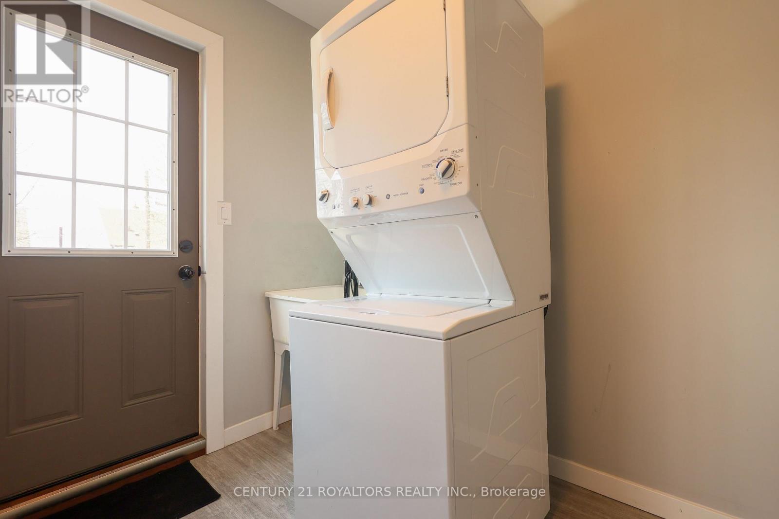 5283 Buchanan Avenue, Niagara Falls, Ontario  L2E 5A7 - Photo 25 - X12718334