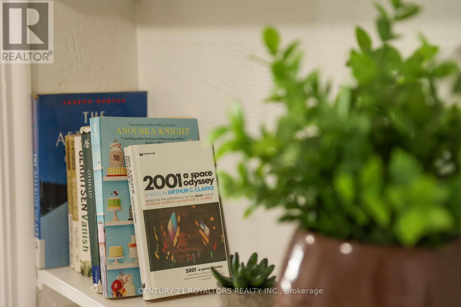 5283 Buchanan Avenue, Niagara Falls, Ontario  L2E 5A7 - Photo 3 - X12718334