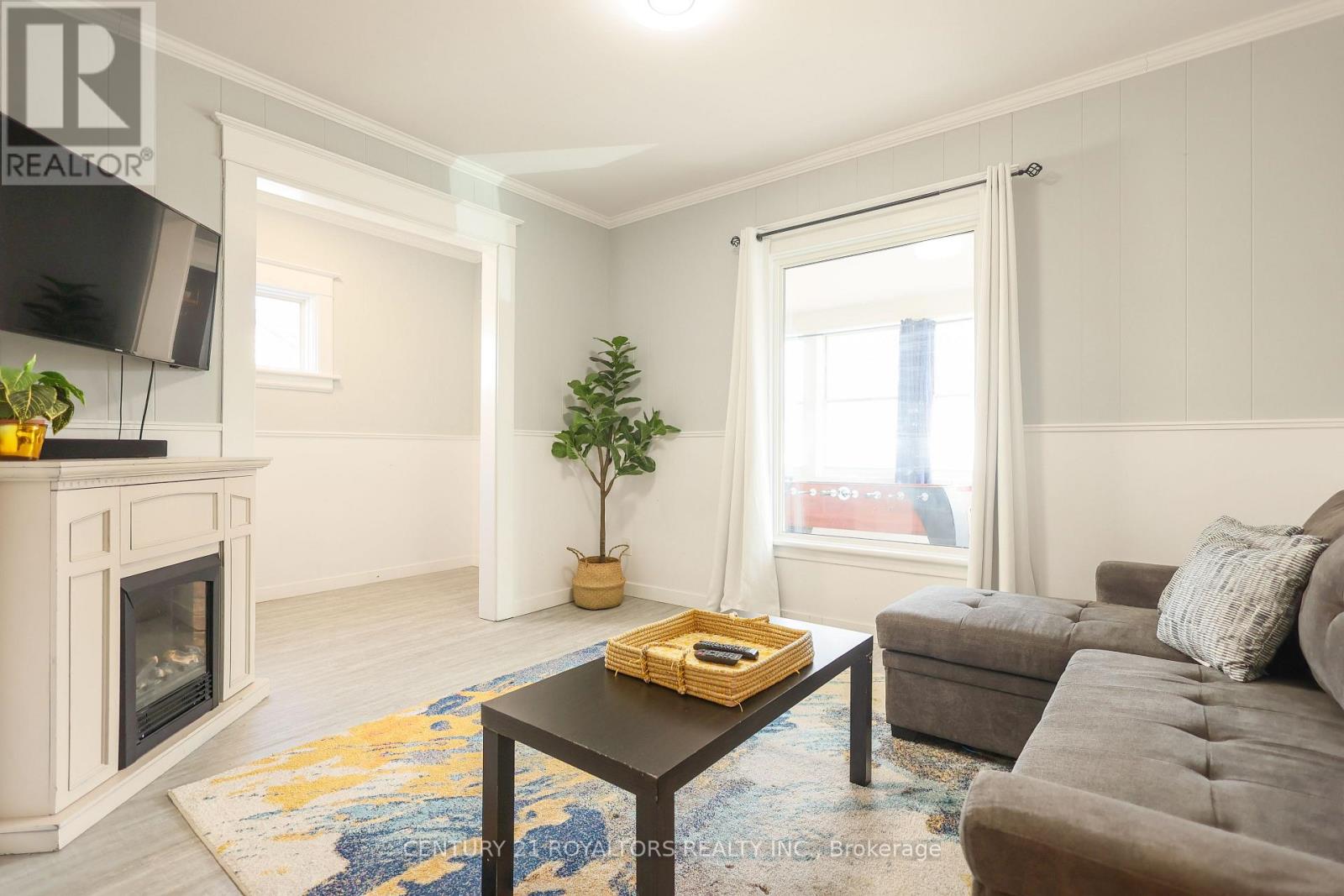 5283 Buchanan Avenue, Niagara Falls, Ontario  L2E 5A7 - Photo 4 - X12718334