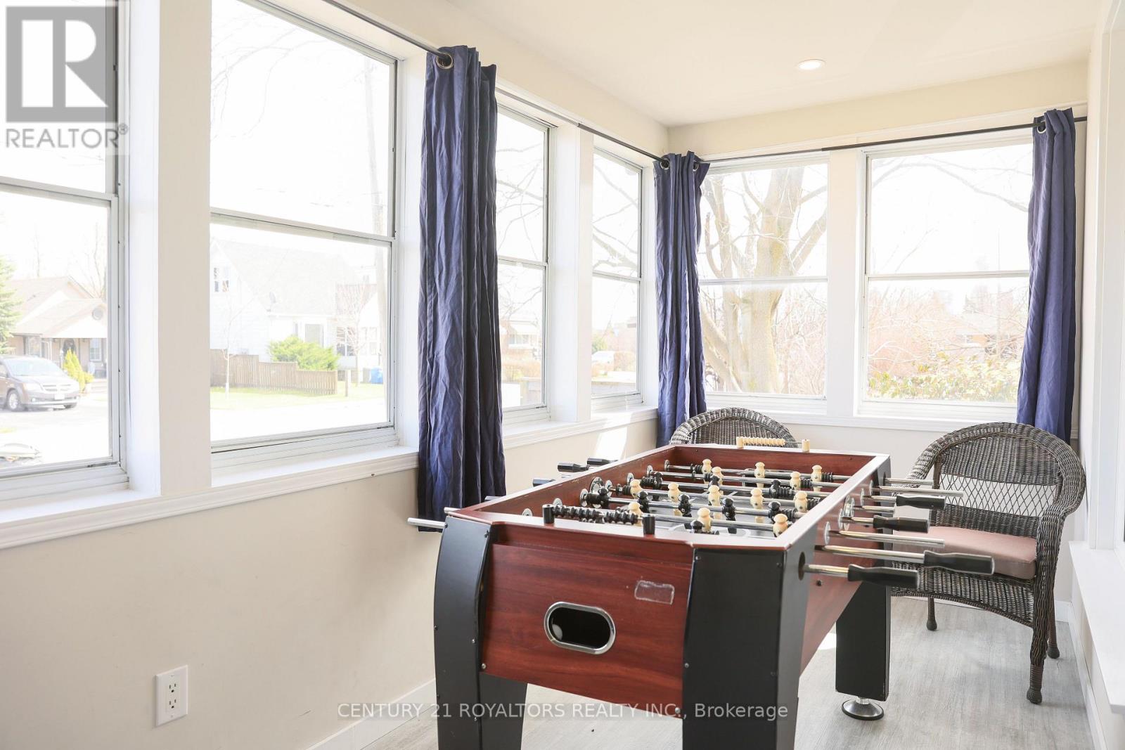 5283 Buchanan Avenue, Niagara Falls, Ontario  L2E 5A7 - Photo 5 - X12718334