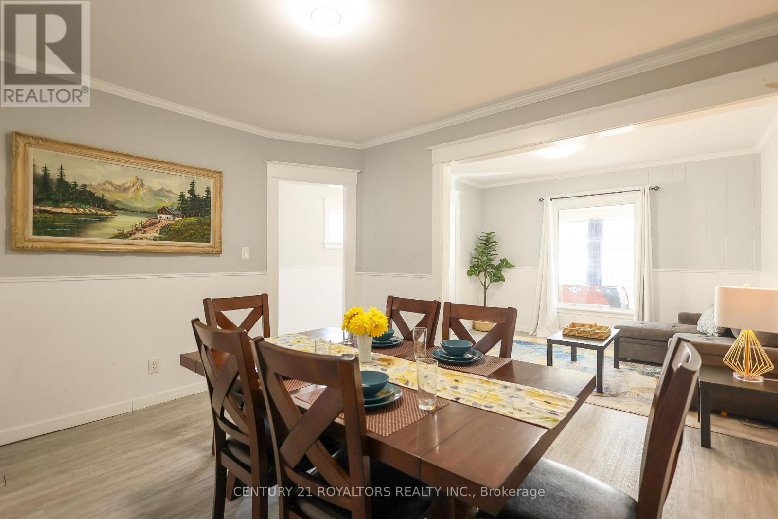 5283 Buchanan Avenue, Niagara Falls, Ontario  L2E 5A7 - Photo 8 - X12718334