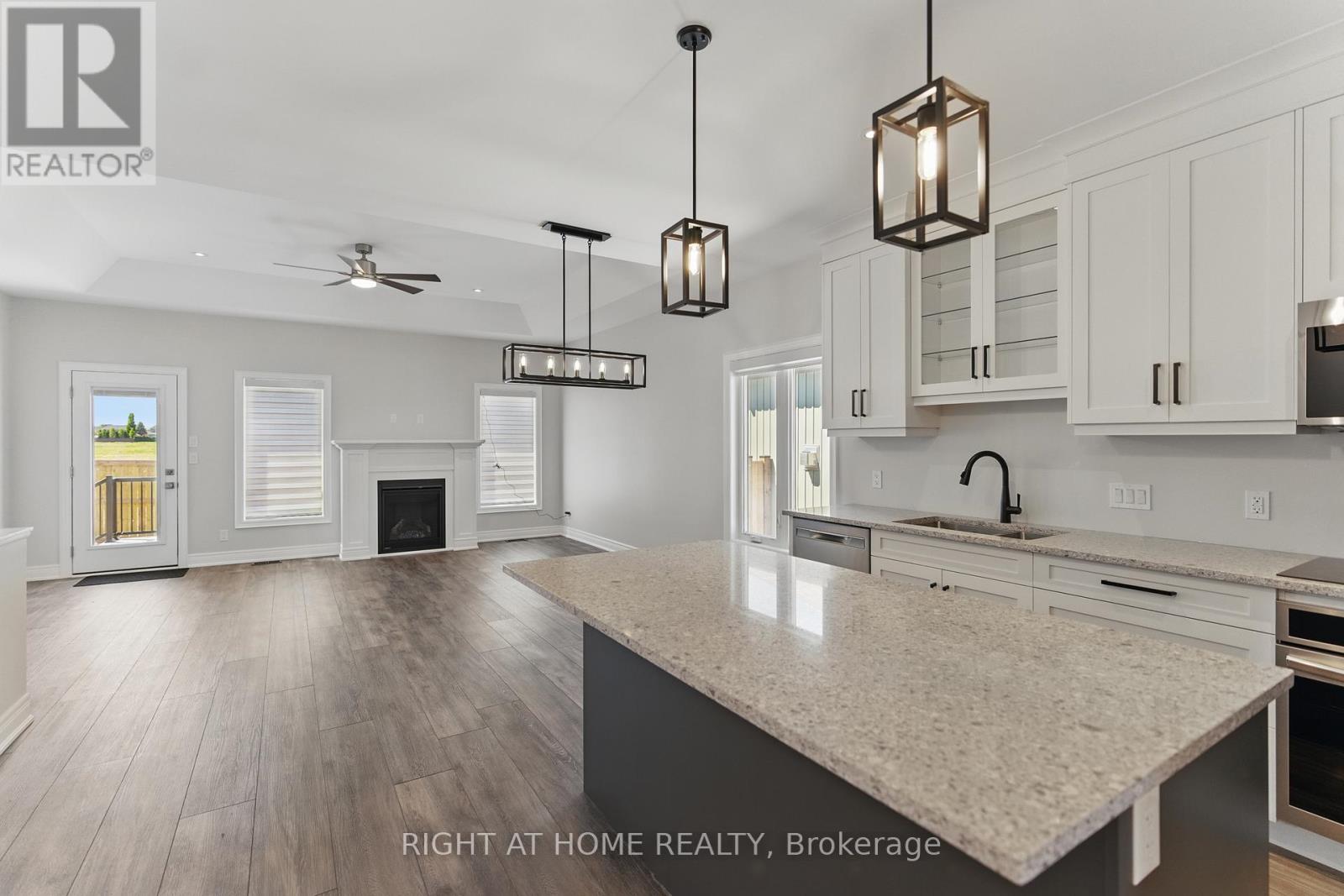 91 Homestead Drive, Niagara-On-The-Lake, Ontario  L0S 1J0 - Photo 3 - X12718382