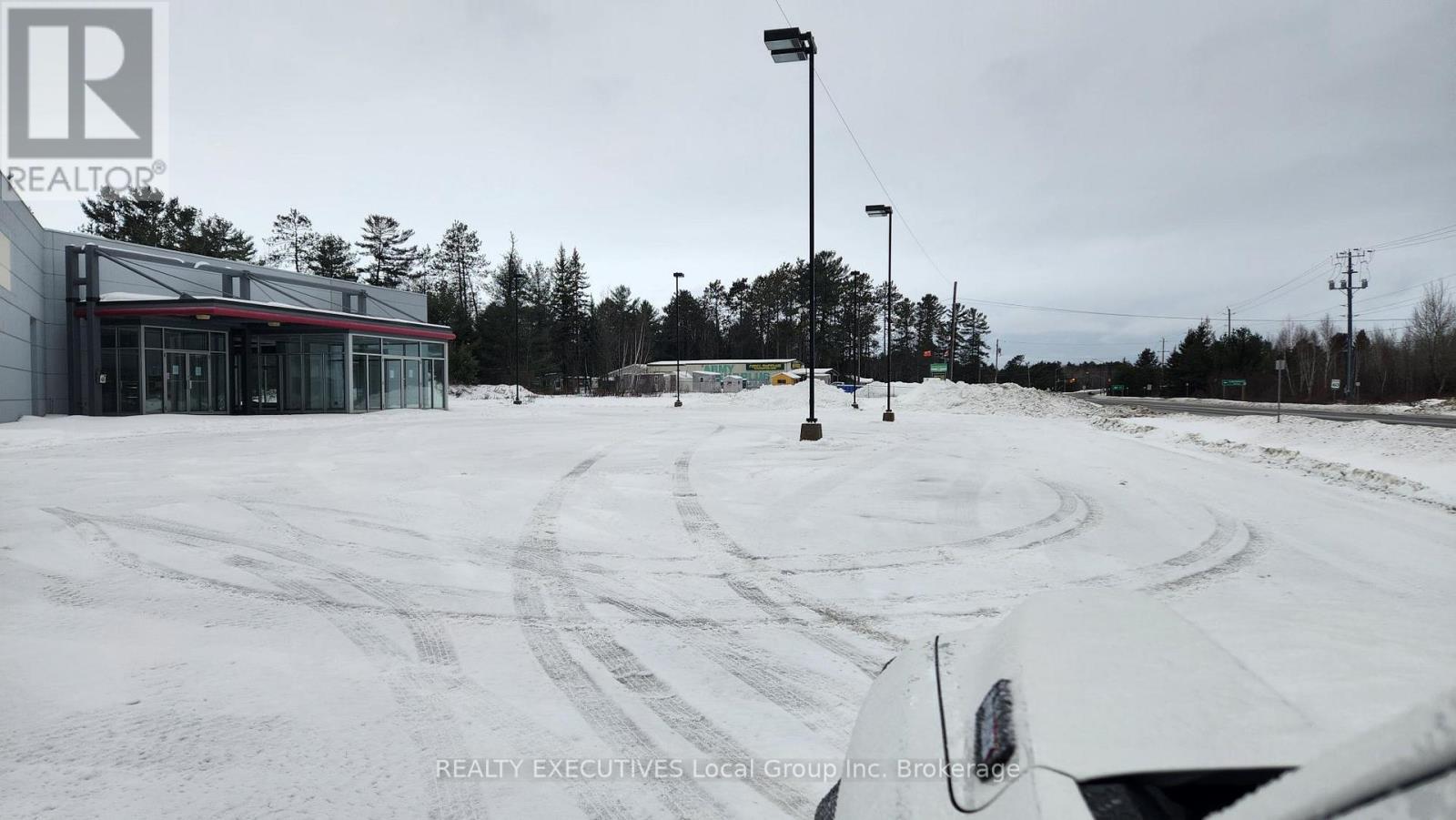 B - 127 Pinewood Park Drive, North Bay, Ontario  P1B 8Z4 - Photo 4 - X12717862