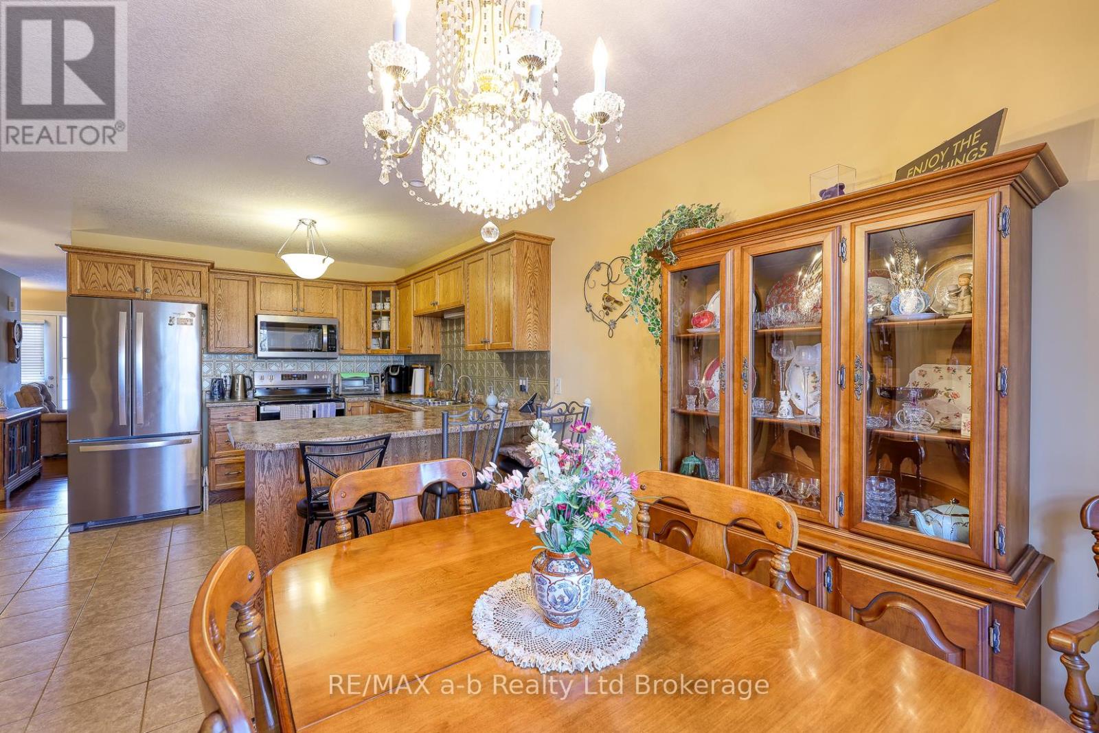 229 Cherry Street, Ingersoll, Ontario  N5C 3M2 - Photo 19 - X12718504