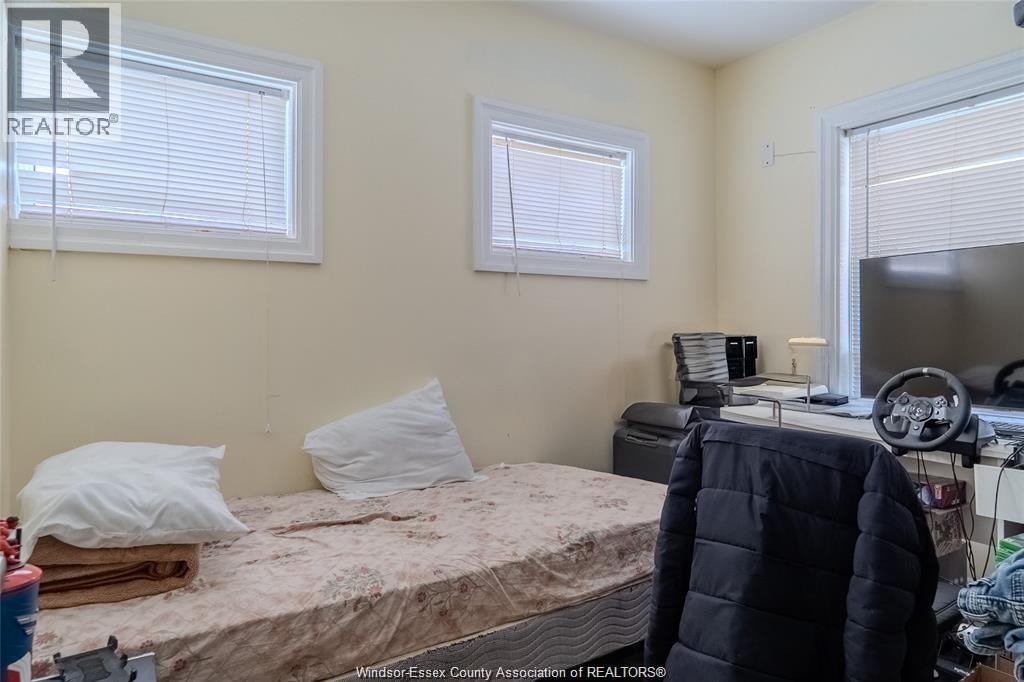 609 St. Joseph, Windsor, Ontario  N9C 3H3 - Photo 8 - 26001665