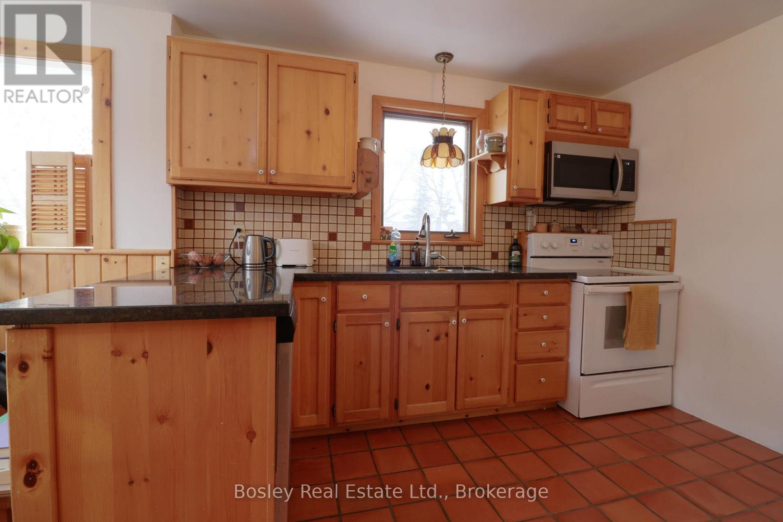 150 Fourth Street W, Collingwood, Ontario L9Y 1R8 - Photo 6 - S12718502