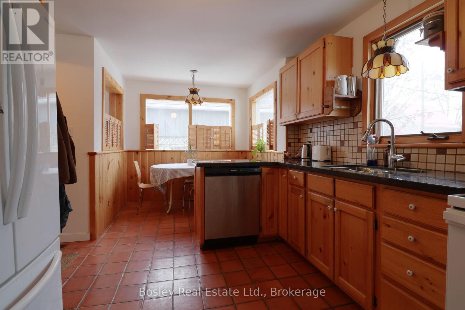 150 Fourth Street W, Collingwood, Ontario L9Y 1R8 - Photo 7 - S12718502