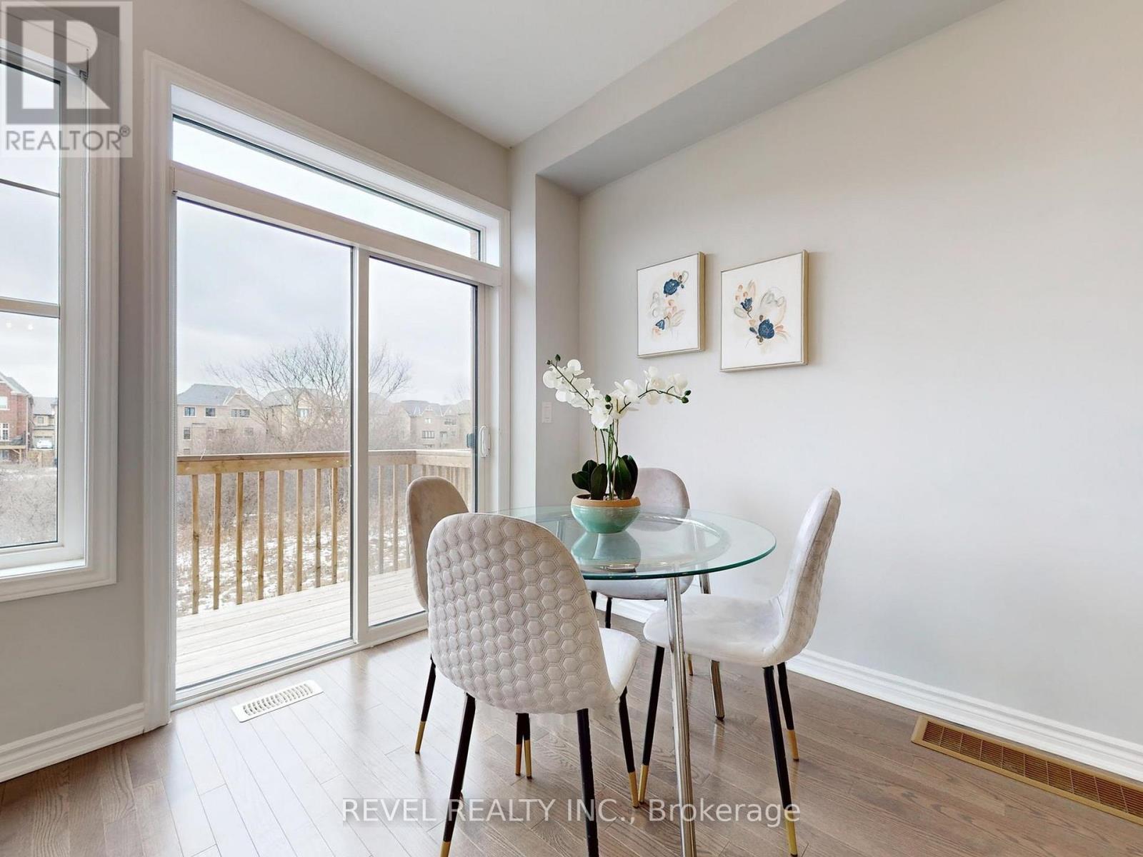 4 Paradise Way, Whitby, Ontario L1R 0R7 - Photo 13 - E12718424