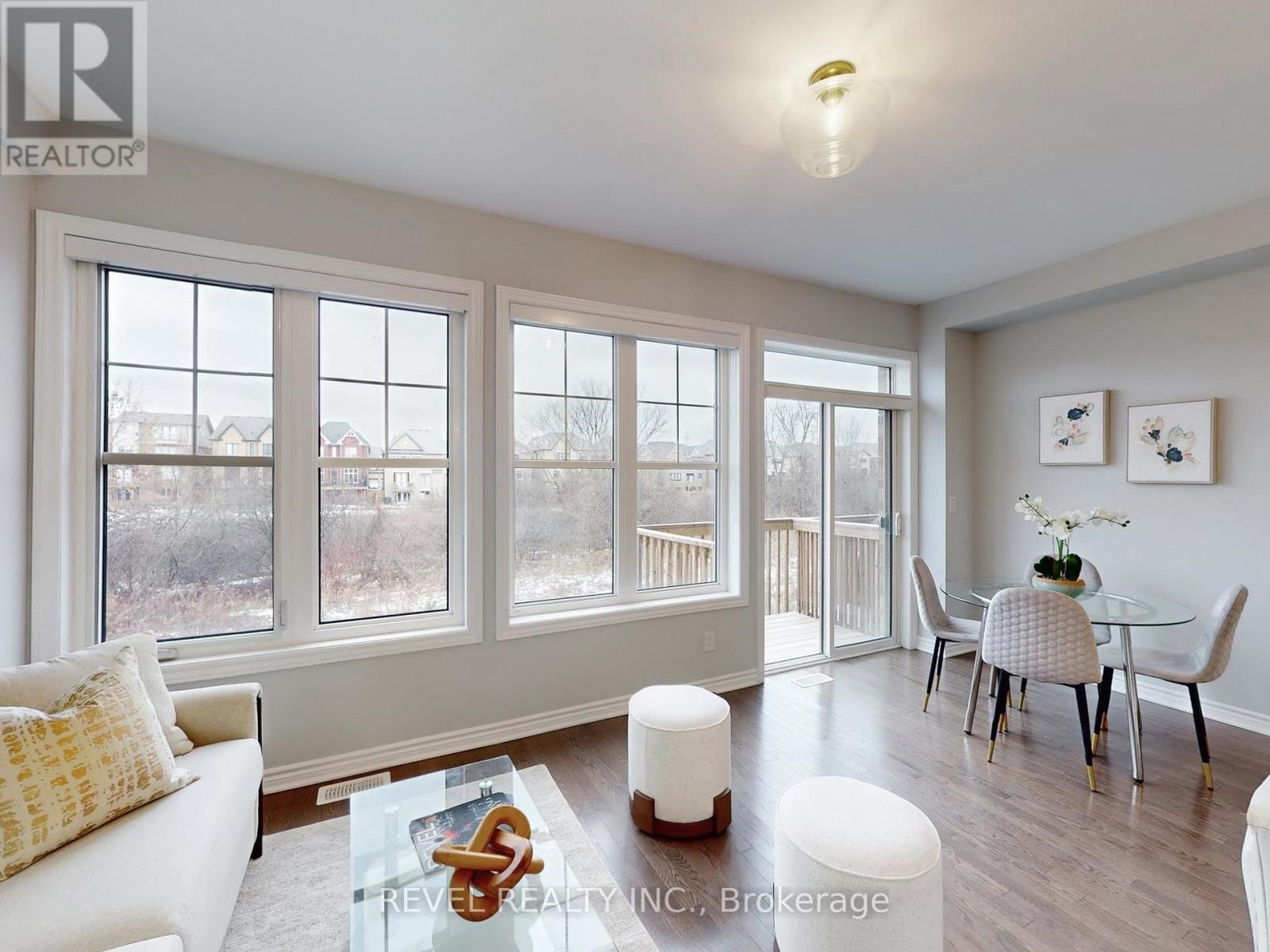 4 Paradise Way, Whitby, Ontario L1R 0R7 - Photo 4 - E12718424