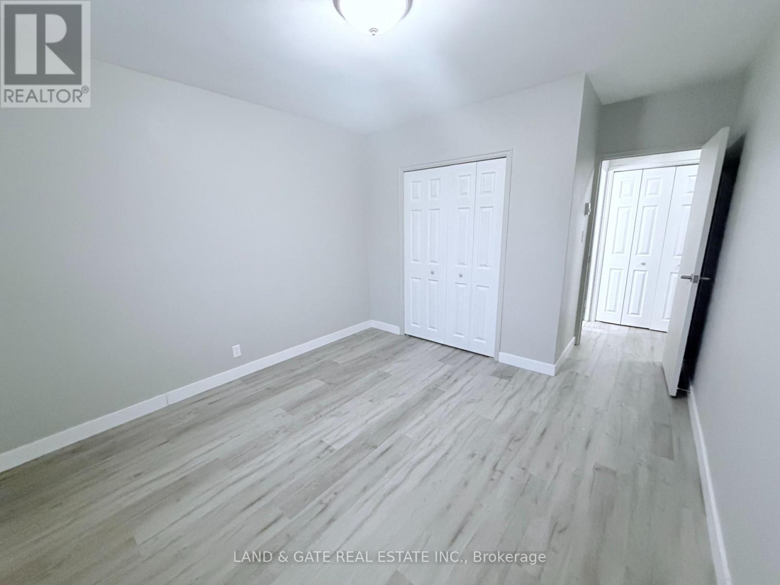 201 - 330 Gibb Street, Oshawa, Ontario  L1J 1Z2 - Photo 17 - E12718458