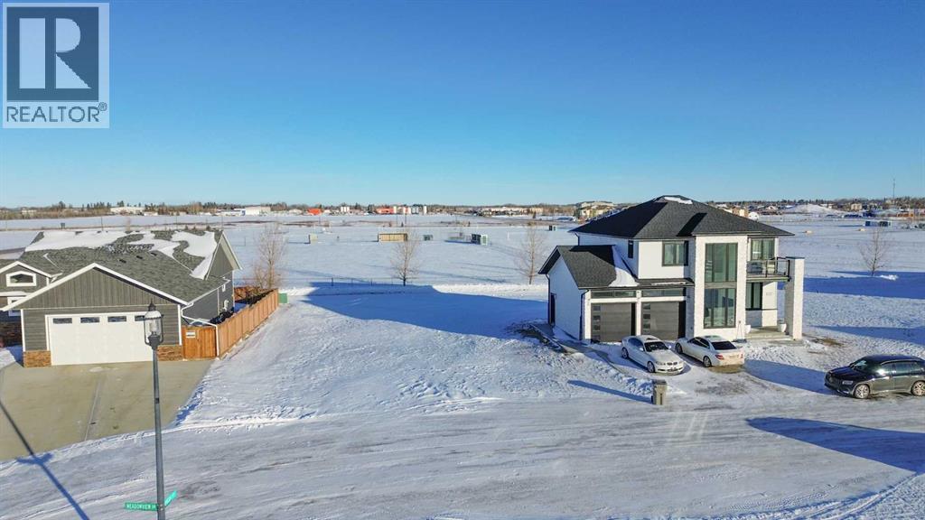 6926 Meadowview Drive, Stettler, Alberta  T0C 2L1 - Photo 3 - A2189131