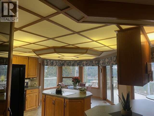 5725 Taghum Frontage Road, Nelson, British Columbia  V1L 6X9 - Photo 22 - 10373533