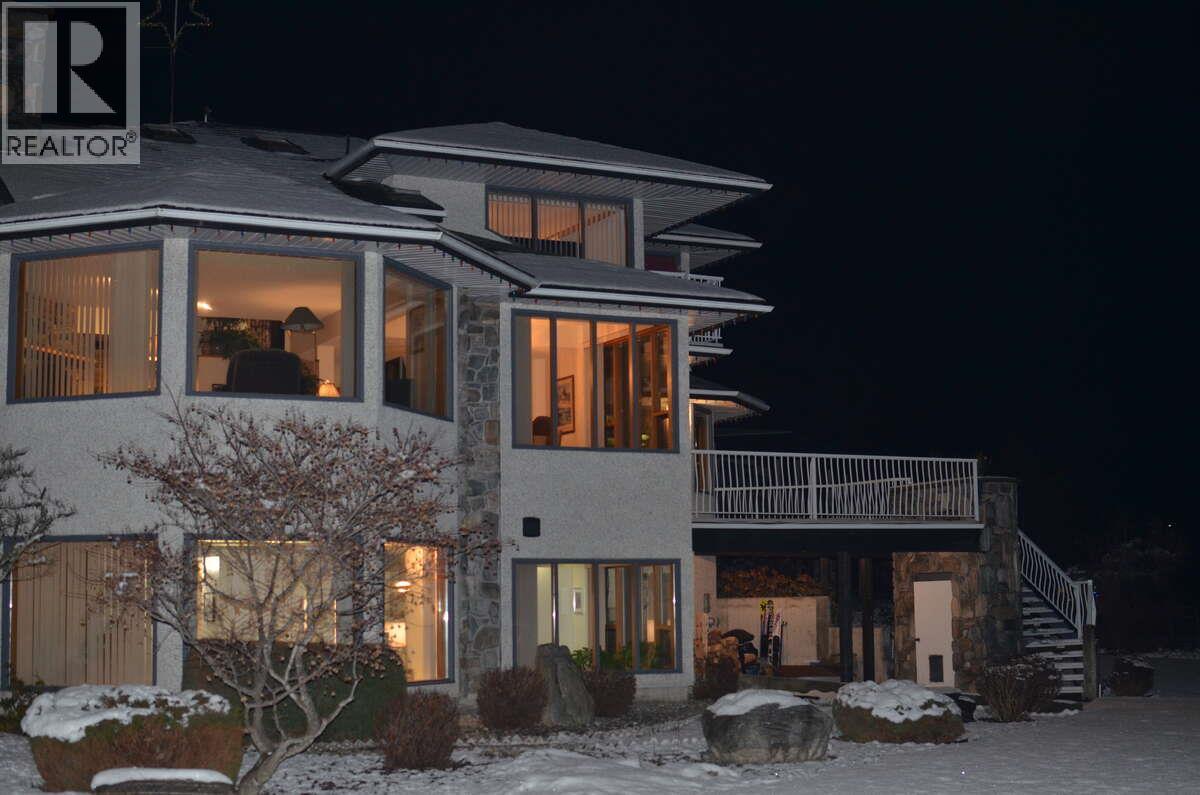 5725 Taghum Frontage Road, Nelson, British Columbia  V1L 6X9 - Photo 4 - 10373533