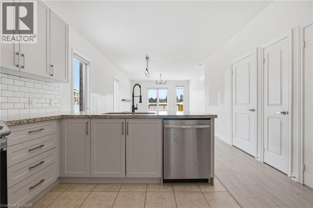 43 Harvest Avenue, Tillsonburg, Ontario  N4G 0H9 - Photo 13 - 40800086