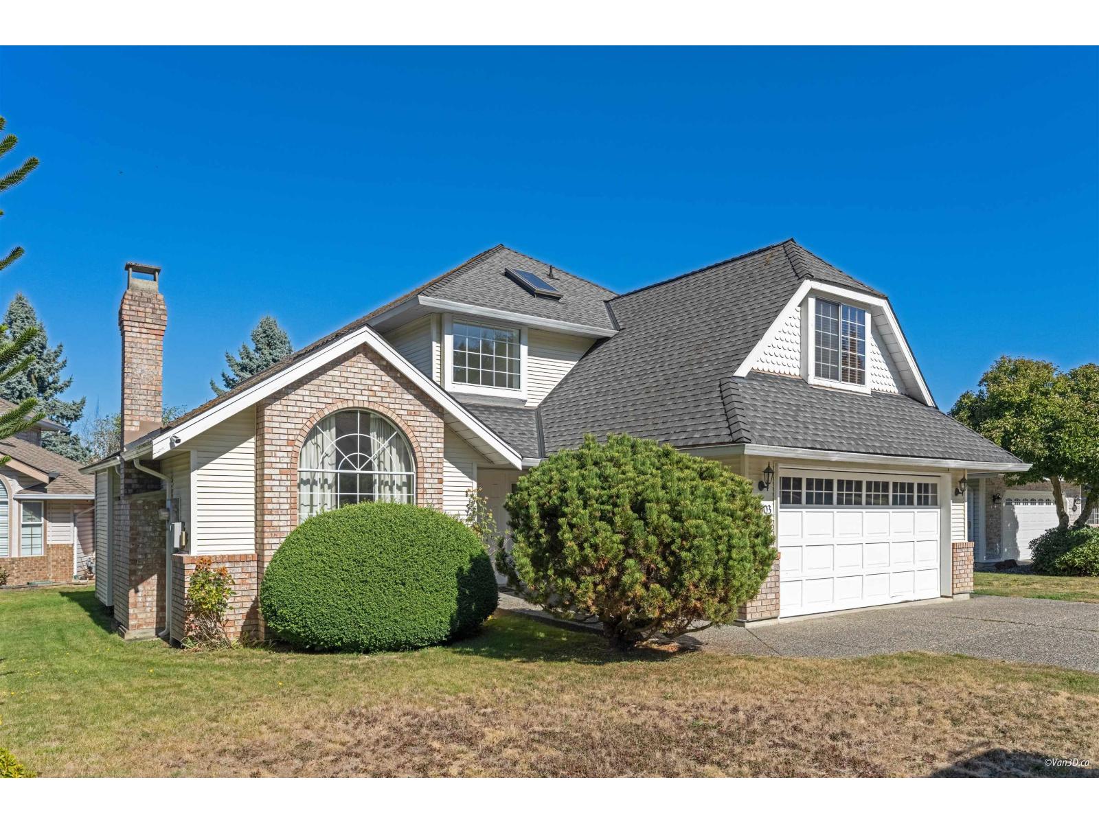 15303 28a Avenue, Surrey, British Columbia  V4P 1G4 - Photo 2 - R3081889