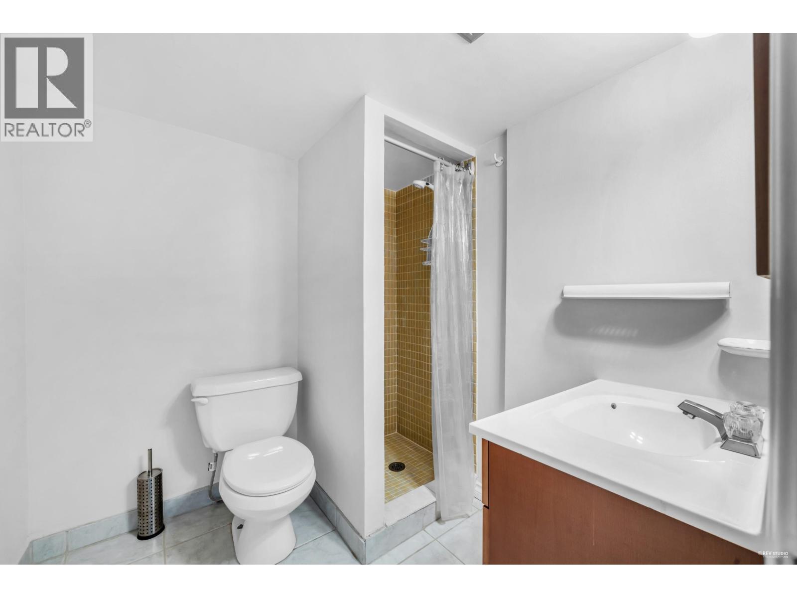 7238 Braeside Drive, Burnaby, British Columbia  V5A 1E8 - Photo 16 - R3081847