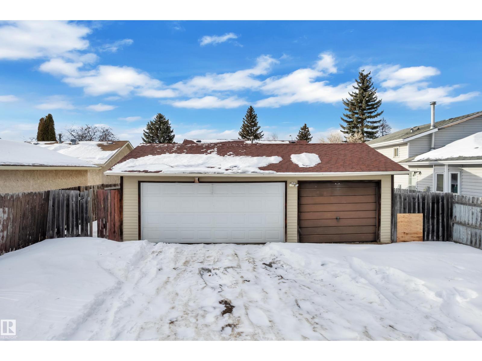 1755 37 St Nw, Edmonton, Alberta  T6L 2P6 - Photo 4 - E4470672