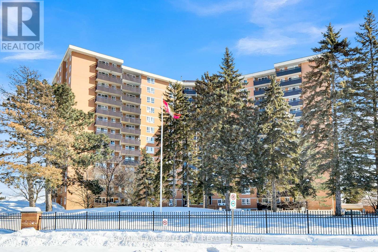 706 - 2020 Jasmine Crescent, Ottawa, Ontario  K1J 8K5 - Photo 2 - X12718408