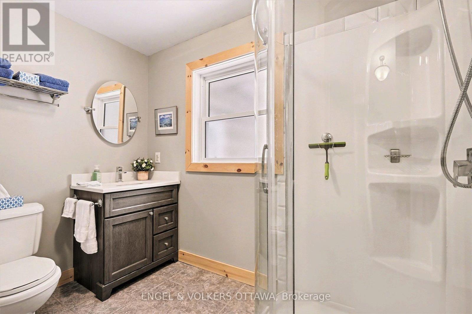 126 Buttermilk Hill Road, Drummond/north Elmsley, Ontario  K7H 3C3 - Photo 16 - X12718464