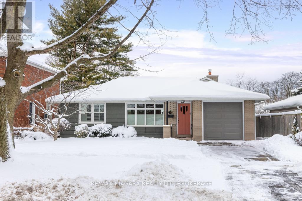 47 Thorndale Avenue, St. Catharines, Ontario  L2R 6A6 - Photo 1 - X12718436