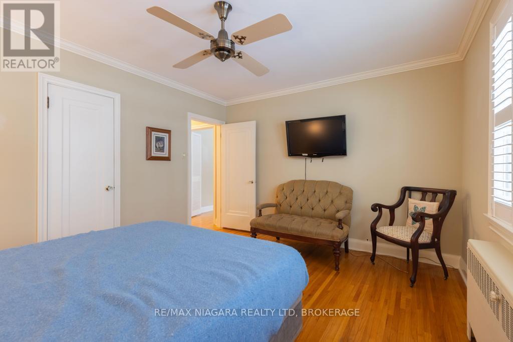 47 Thorndale Avenue, St. Catharines, Ontario  L2R 6A6 - Photo 11 - X12718436