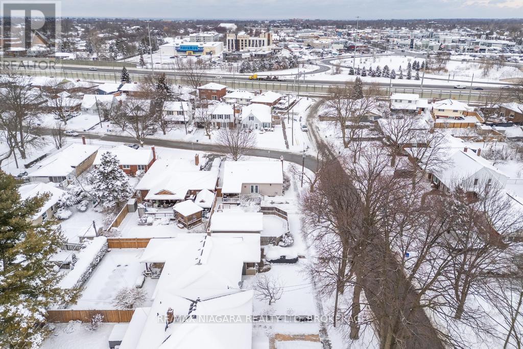 47 Thorndale Avenue, St. Catharines, Ontario  L2R 6A6 - Photo 30 - X12718436