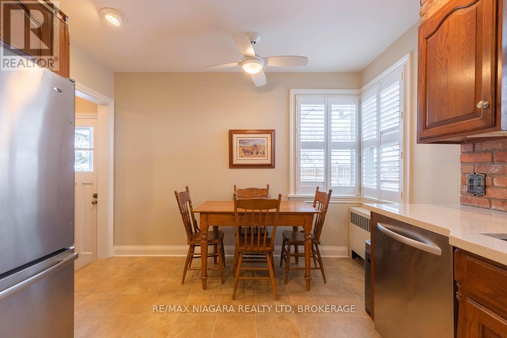 47 Thorndale Avenue, St. Catharines, Ontario  L2R 6A6 - Photo 8 - X12718436