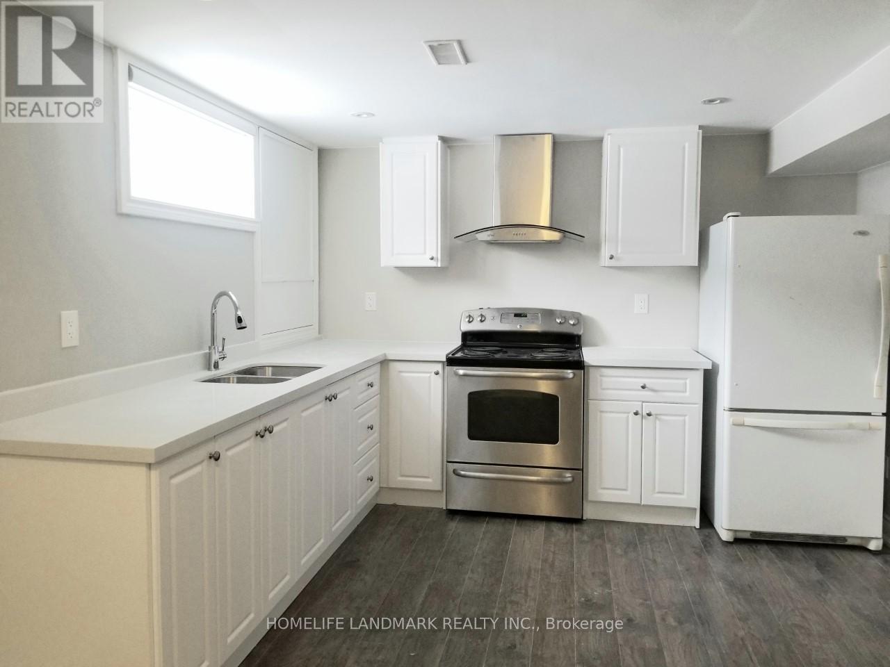 12 Ottawa Court, Aurora, Ontario  L4G 2Y7 - Photo 1 - N12718298