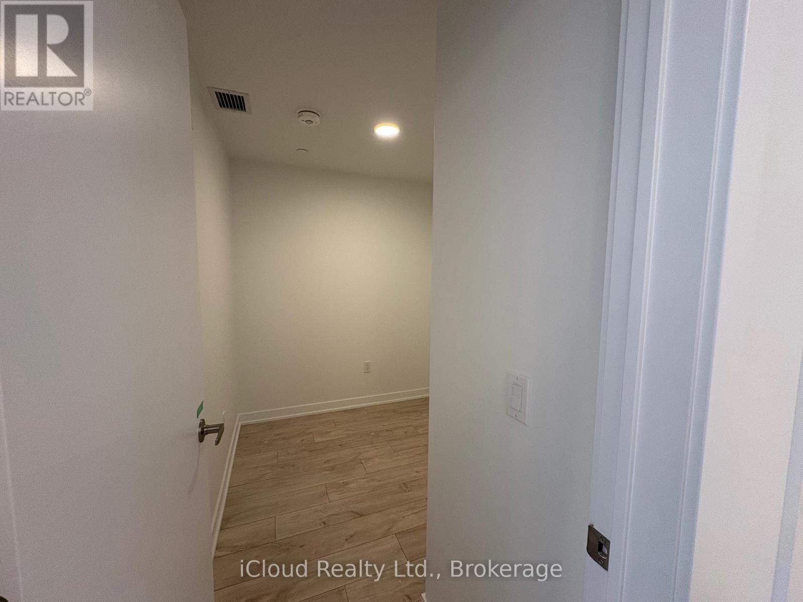 706 - 750 Whitlock Avenue, Milton, Ontario  L9E 2B4 - Photo 18 - W12715864