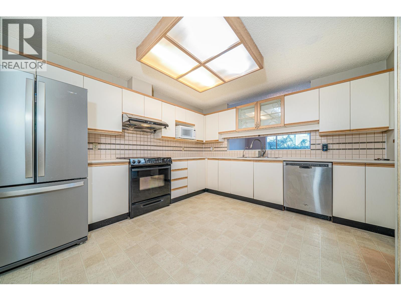 111 7500 Abercrombie Drive, Richmond, British Columbia  V6Y 3J9 - Photo 8 - R3081925