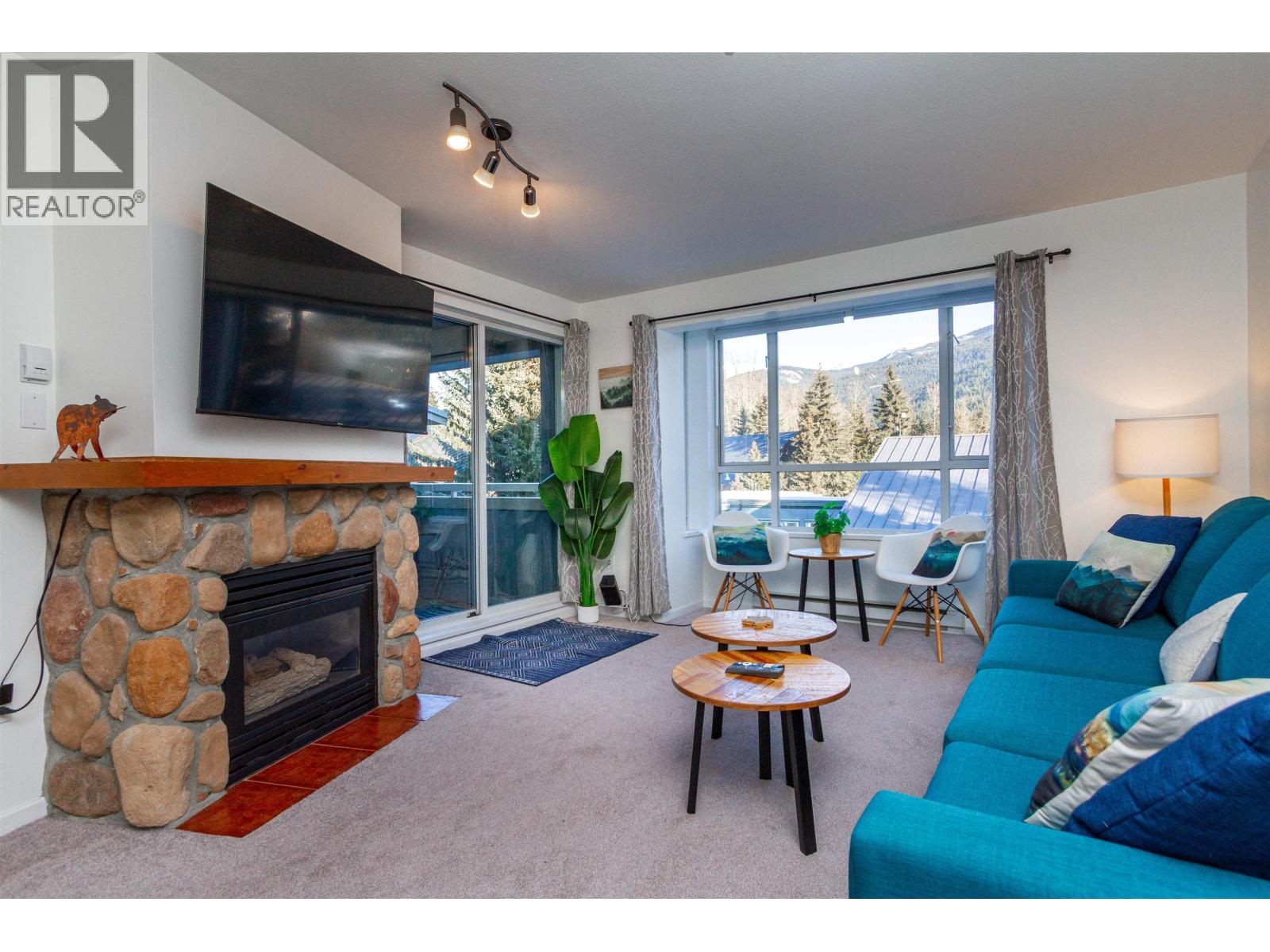 336 4314 Main Street, Whistler, British Columbia  V8E 1A8 - Photo 2 - R3081958