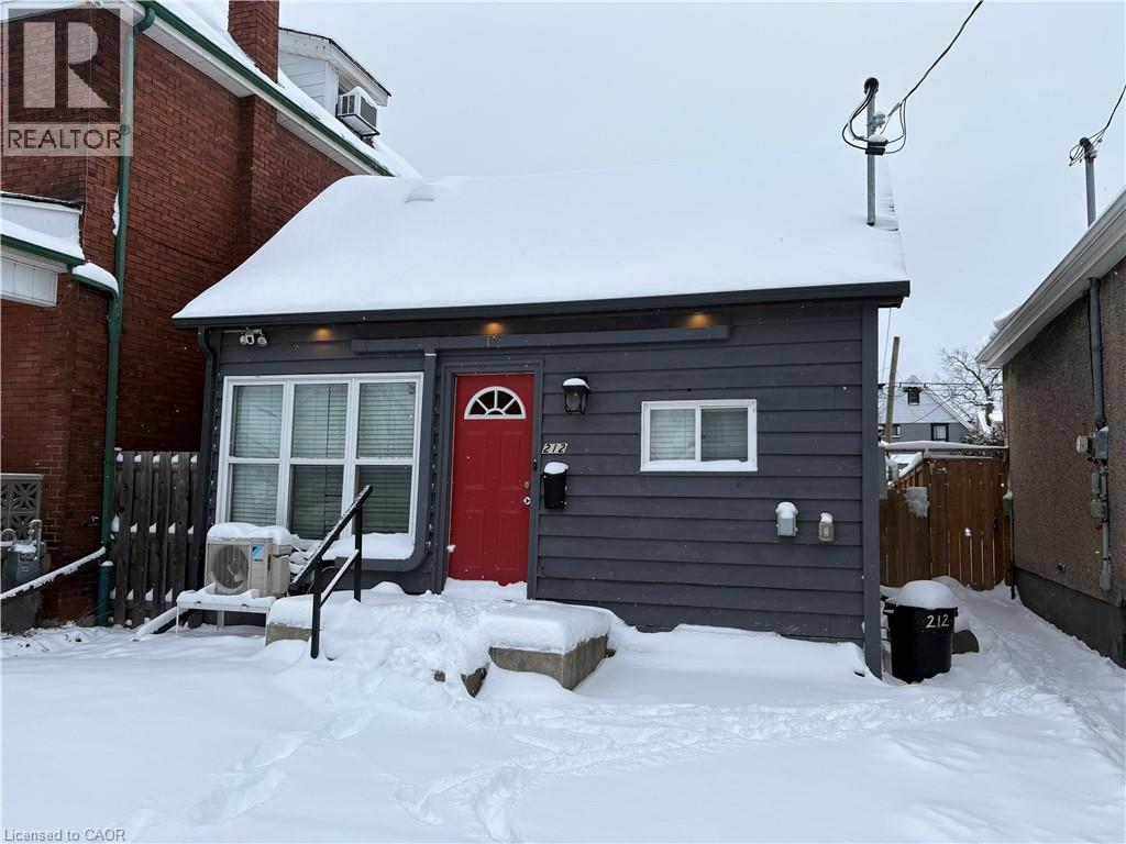 212 Rosslyn Avenue, Hamilton, Ontario  L8L 2N3 - Photo 1 - 40799833