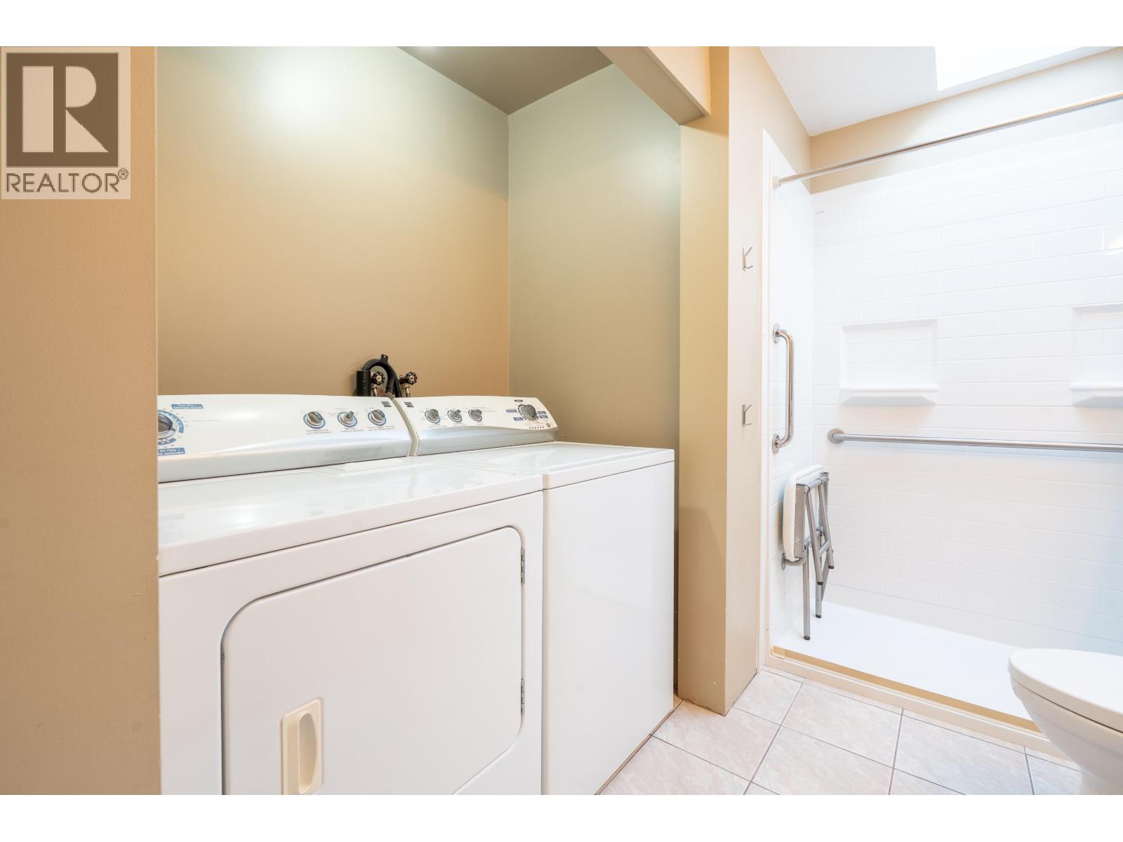 6343 Marmot Road, Sechelt, British Columbia  V7Z 0L2 - Photo 25 - R3081957