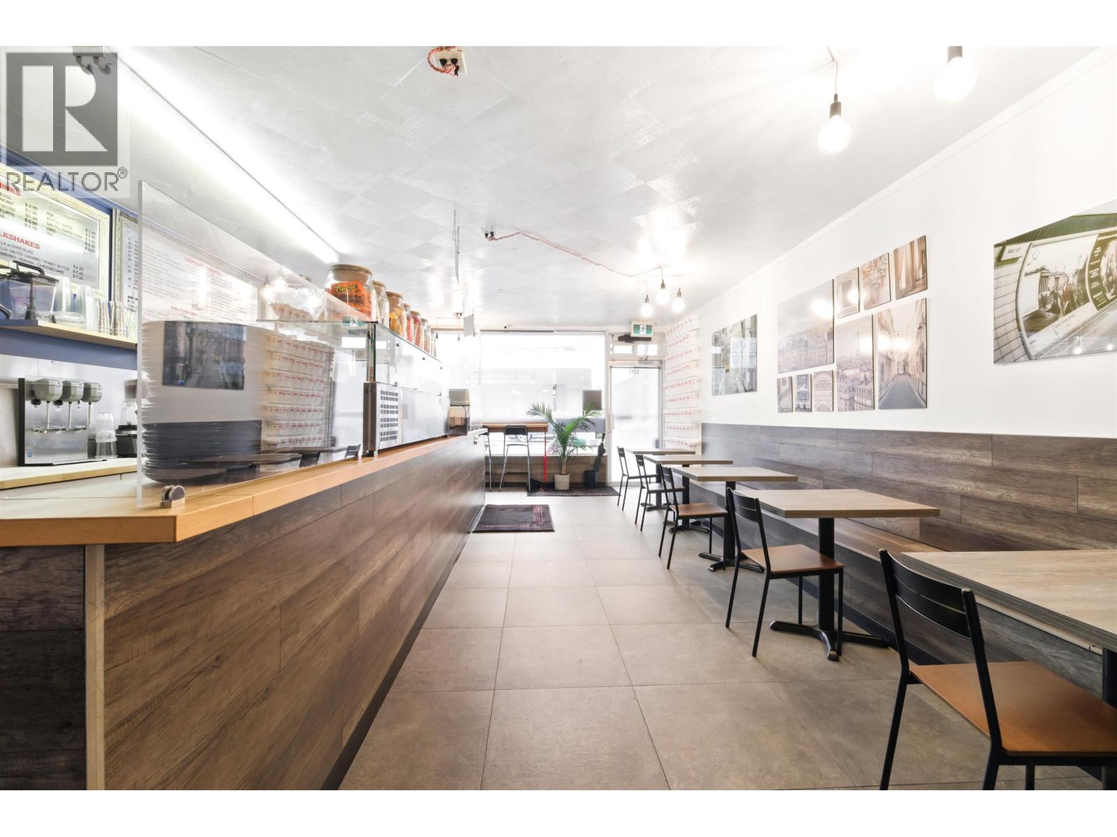 5217 Rumble Street, Burnaby, British Columbia  V5G 2E7 - Photo 3 - C8075377