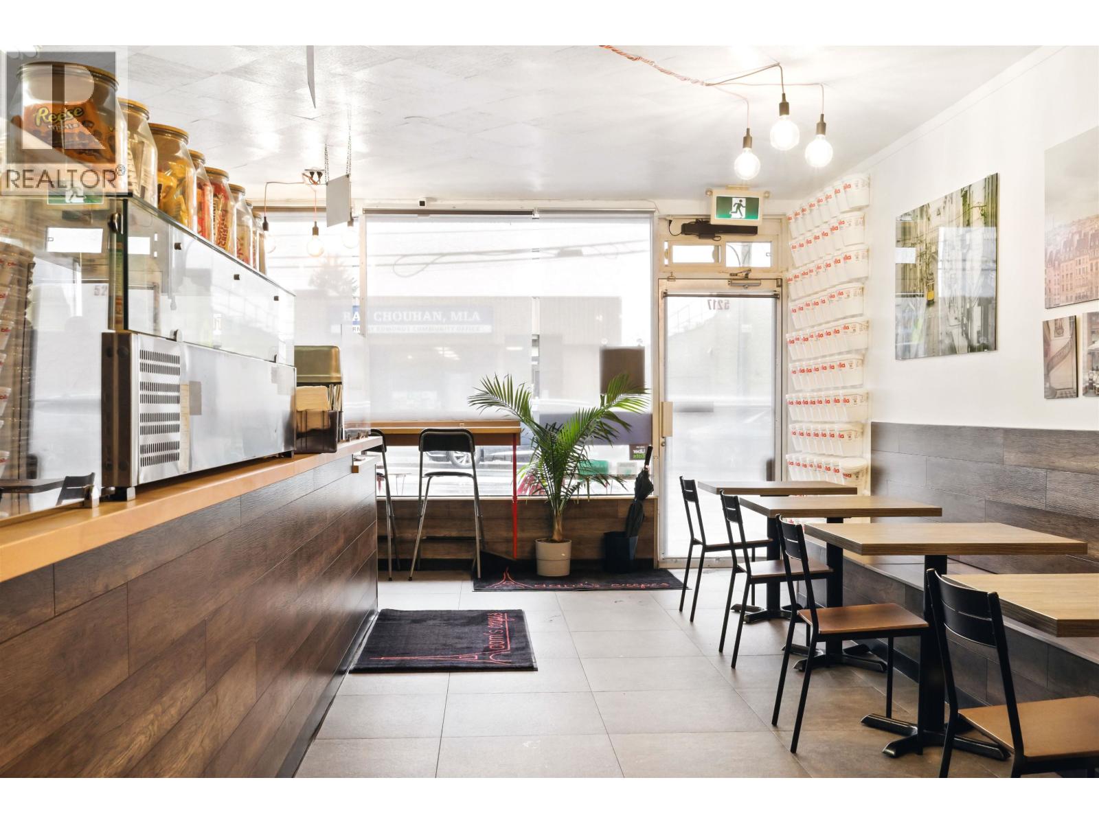 5217 Rumble Street, Burnaby, British Columbia  V5G 2E7 - Photo 4 - C8075377