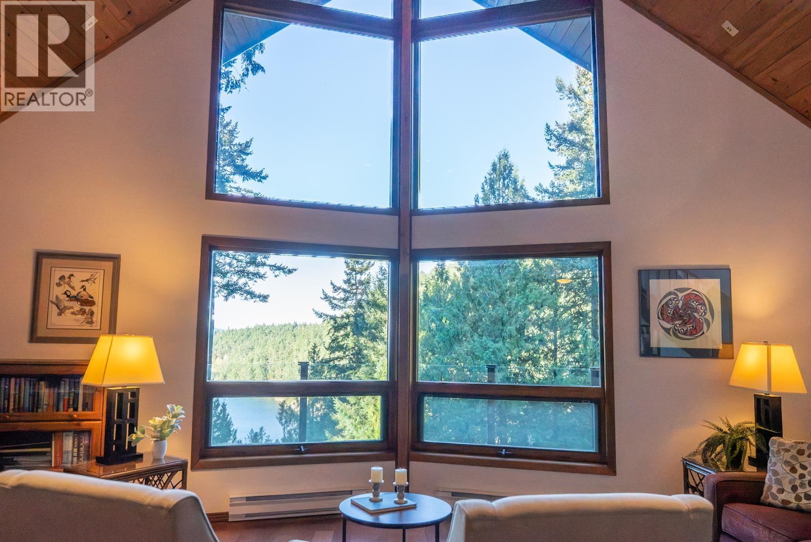 2648 Galleon Way, Pender Island, British Columbia  V0N 2M2 - Photo 3 - R3081967