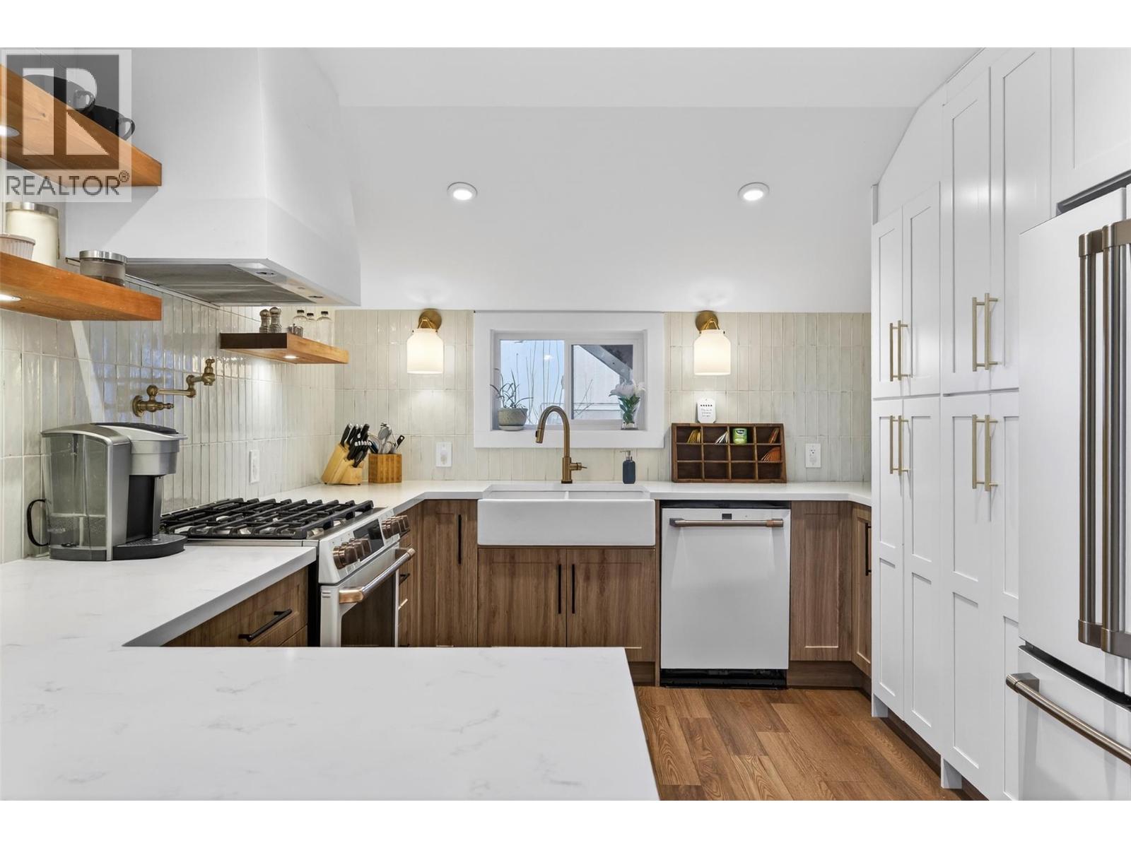 723 Hendryx Street, Nelson, British Columbia  V1L 2B1 - Photo 6 - 10373232