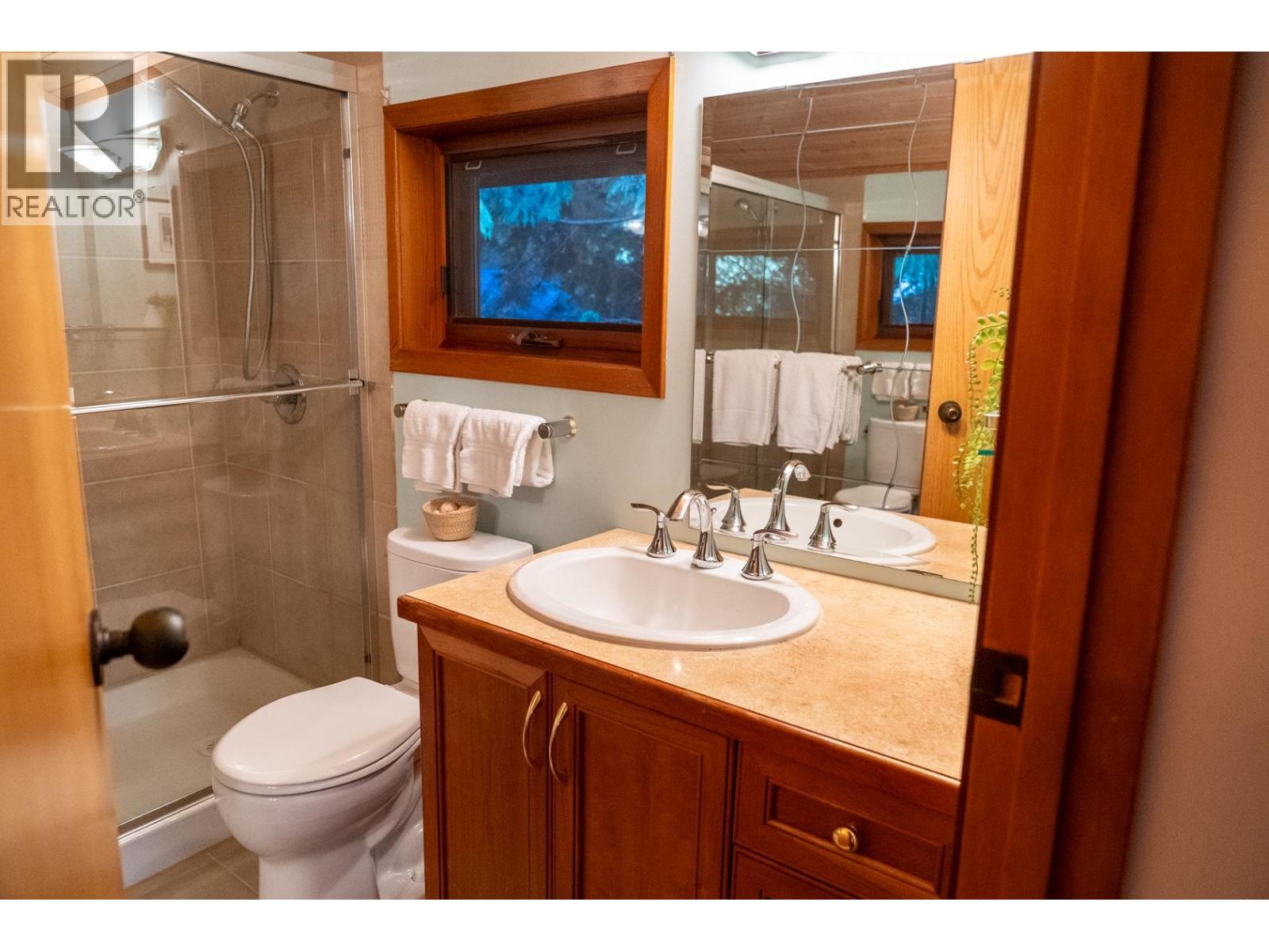 2648 Galleon Way, Pender Island, British Columbia  V0N 2M2 - Photo 22 - R3081967