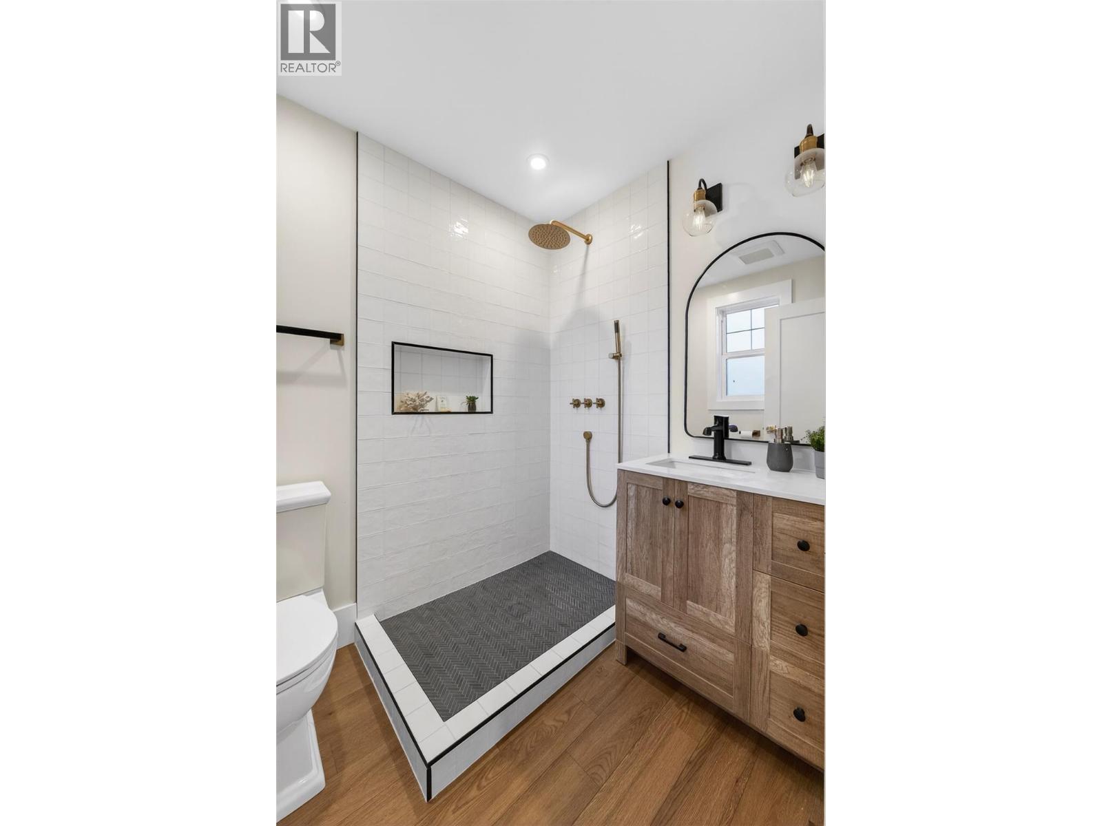 723 Hendryx Street, Nelson, British Columbia  V1L 2B1 - Photo 29 - 10373232