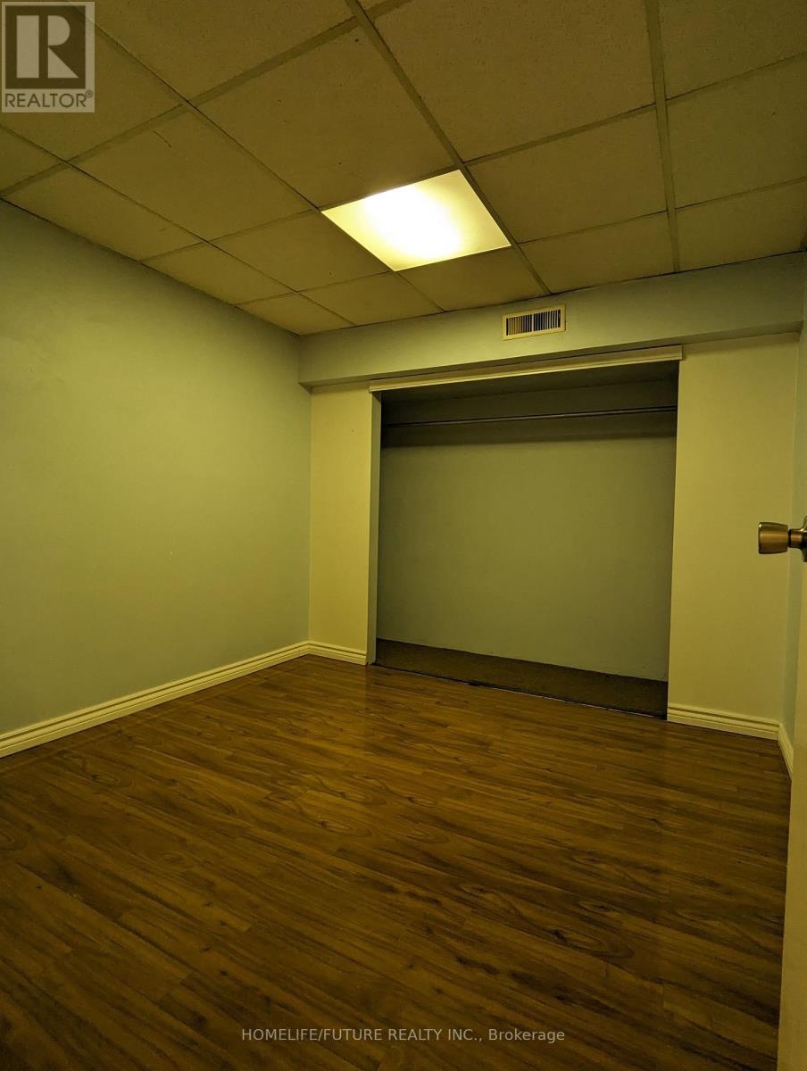 Bsmt - 104 Pintail Crescent, Toronto, Ontario  M3A 2Y7 - Photo 4 - C12718444