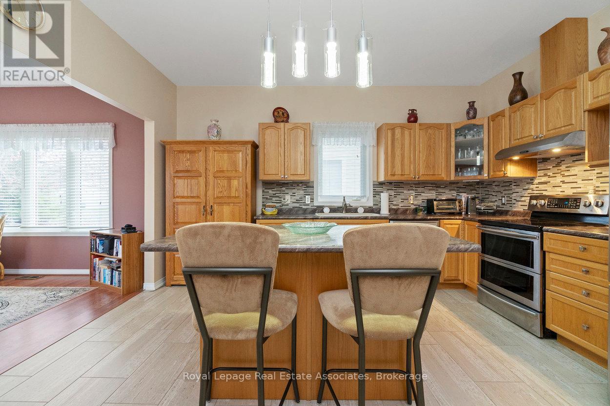 3 Fir Drive, Clarington, Ontario  L1B 1P3 - Photo 12 - E12718420