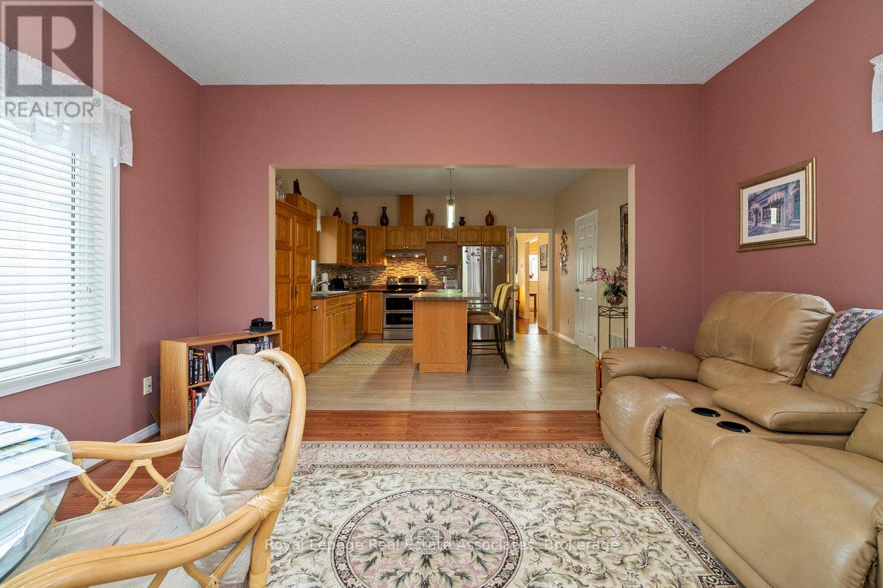 3 Fir Drive, Clarington, Ontario  L1B 1P3 - Photo 18 - E12718420