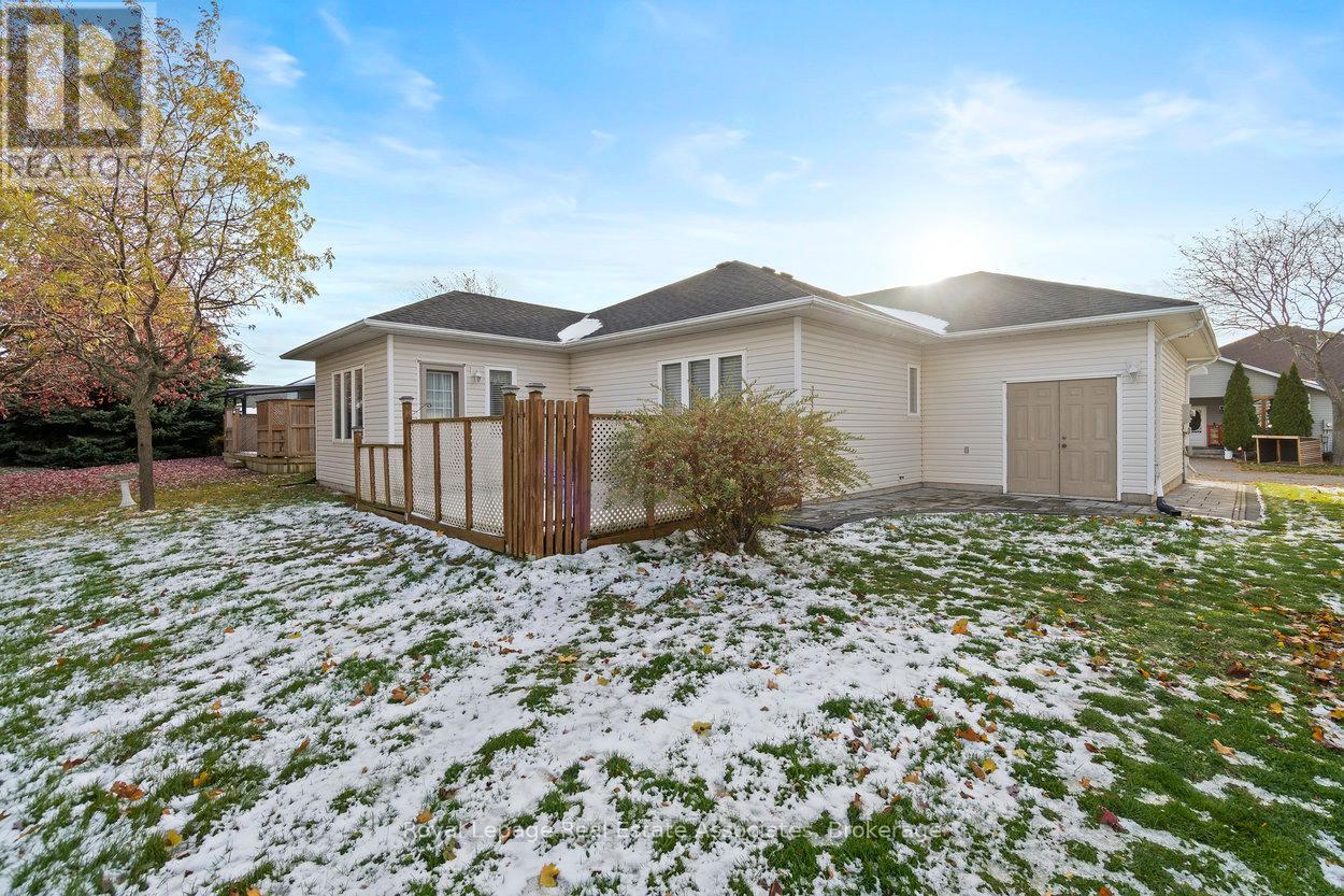 3 Fir Drive, Clarington, Ontario  L1B 1P3 - Photo 25 - E12718420