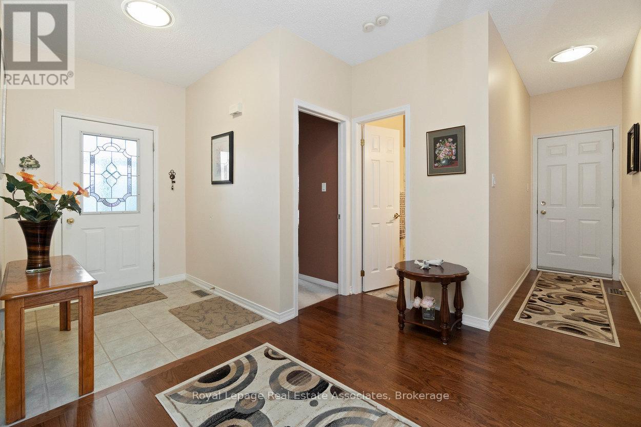 3 Fir Drive, Clarington, Ontario  L1B 1P3 - Photo 4 - E12718420