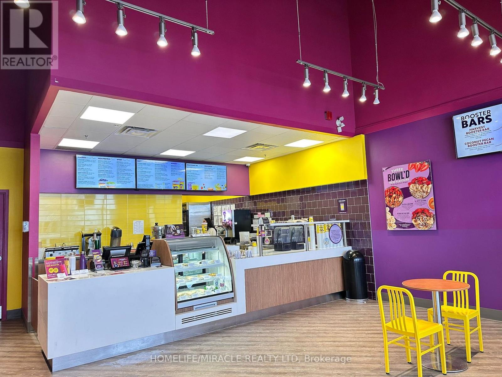 7a - 16640 Yonge Street, Newmarket, Ontario  L3X 2N8 - Photo 3 - N12718452