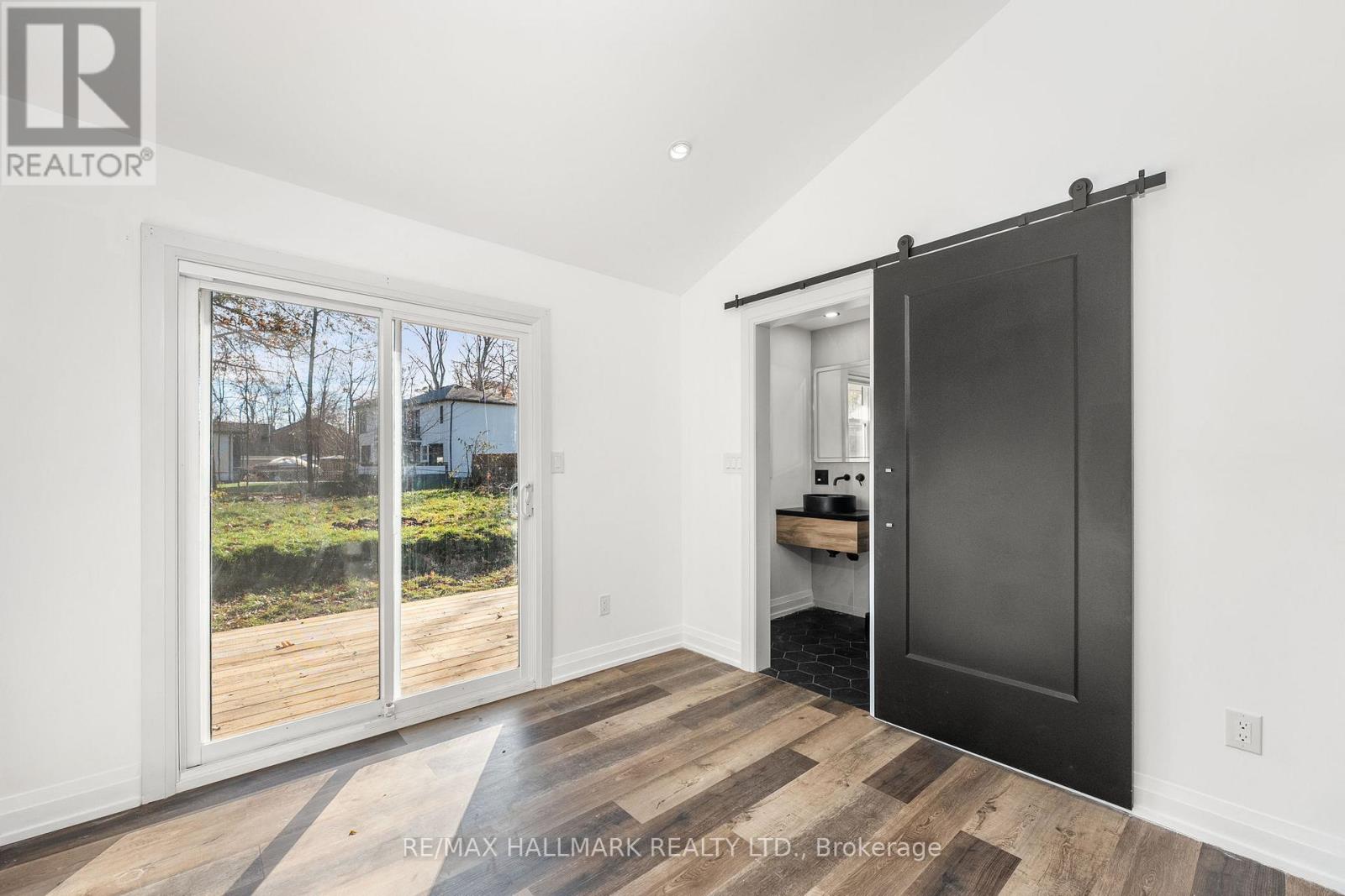 43 Lakeside Drive, Innisfil, Ontario  L9S 2T8 - Photo 18 - N12718476