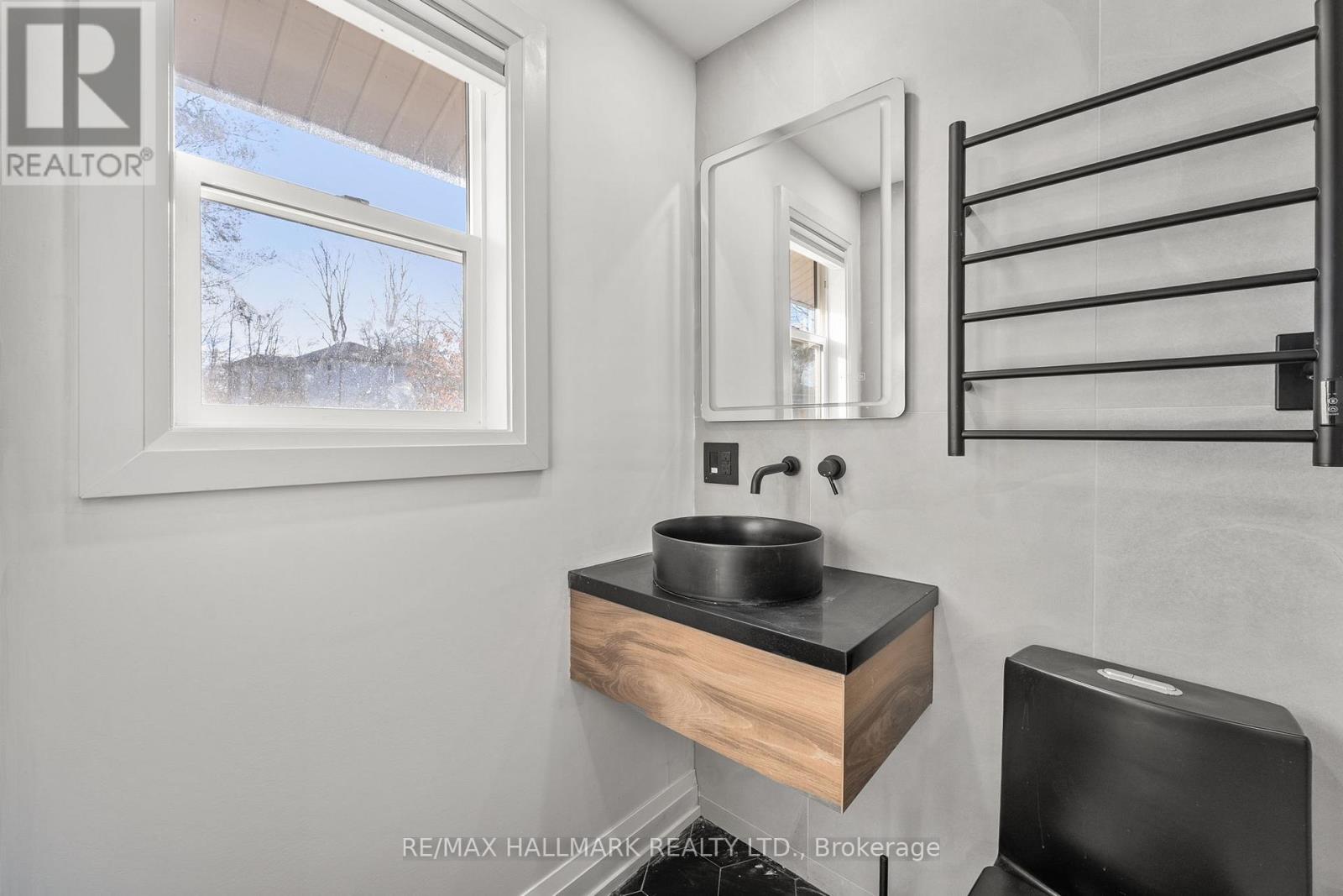 43 Lakeside Drive, Innisfil, Ontario  L9S 2T8 - Photo 21 - N12718476