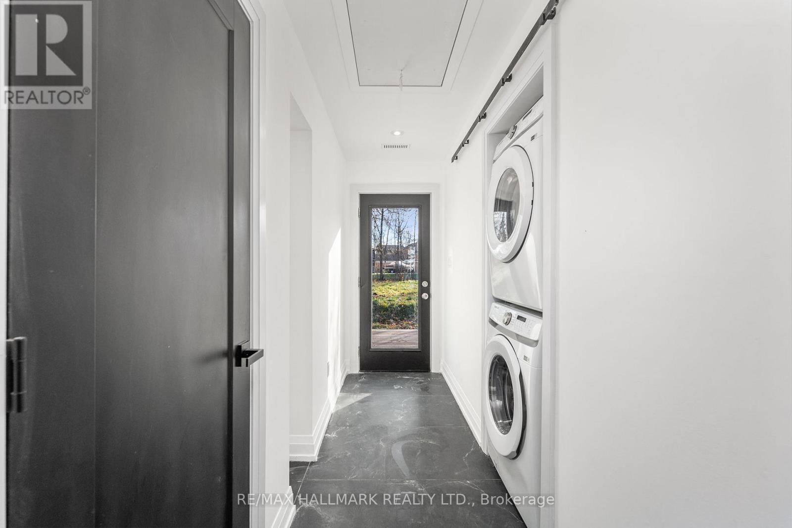 43 Lakeside Drive, Innisfil, Ontario  L9S 2T8 - Photo 23 - N12718476