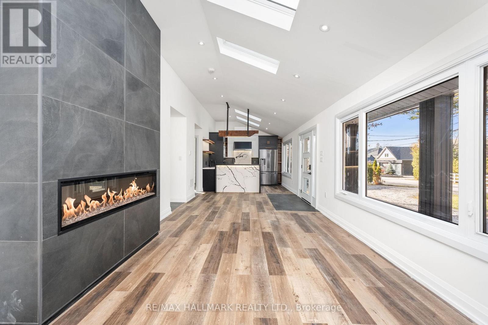 43 Lakeside Drive, Innisfil, Ontario  L9S 2T8 - Photo 7 - N12718476