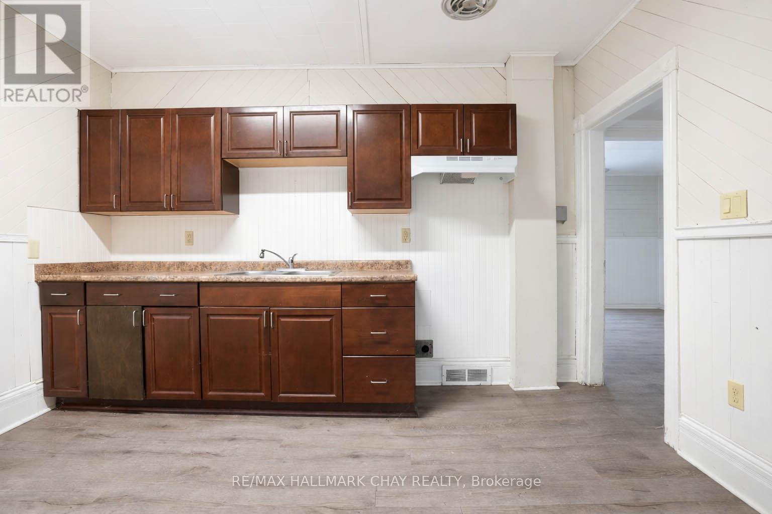 377 Hugel Avenue, Midland, Ontario  L4R 1T8 - Photo 10 - S12718426